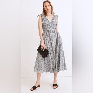 Sophia Smocked Midi Dress in Florentine Floral size Large